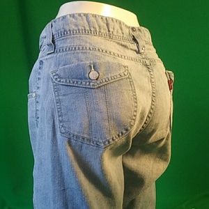 Levis jeans capris. Size 13. Light blue.